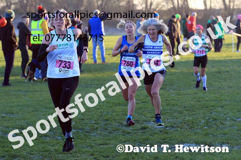 Senior womens 2022 North Eastern Cross Country Champs., Temple Park, South Shields.  Photo: David T. Hewitson/Sports for All Pics